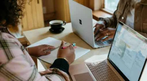 L’avenir du travail sera hybride